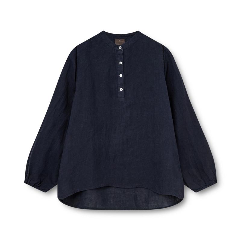 Alicante Shirt Dame Bluse  New Navy fra Kopenhaken hos dansk.dk 5714825239174